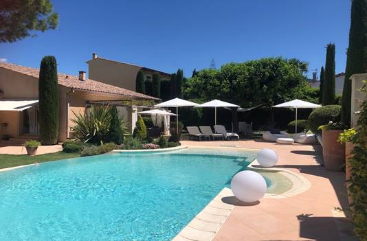 Visitez la Villa La Provençale